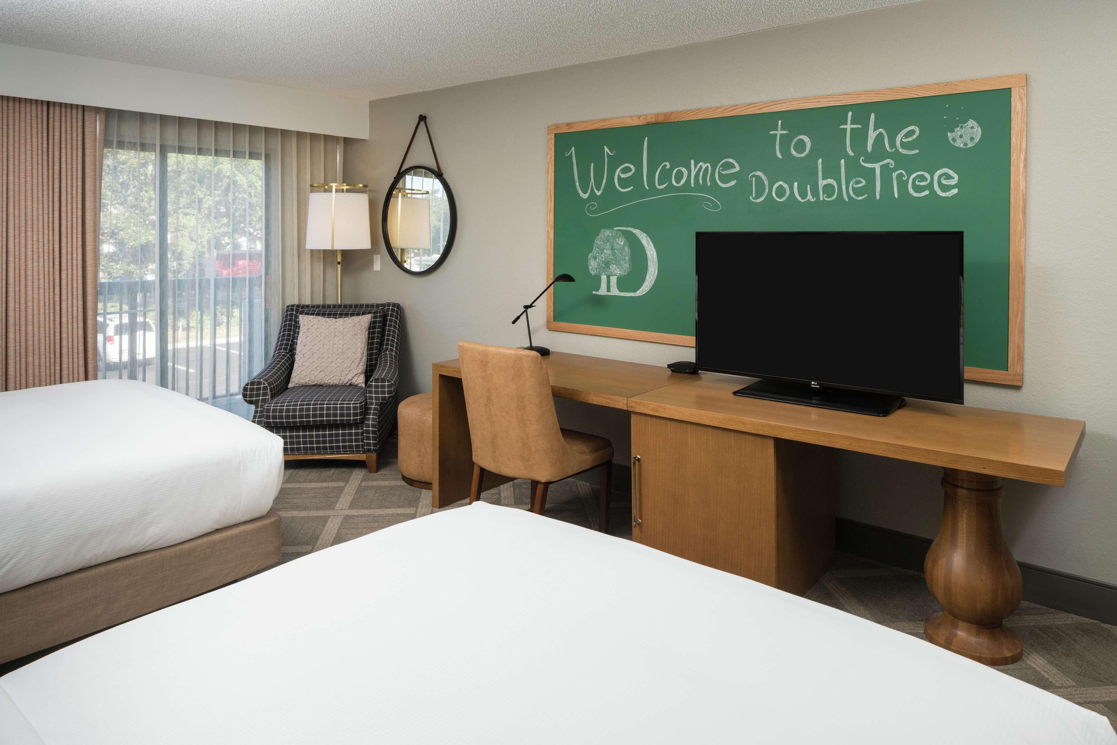 ดับเบิลทรี บาย ฮิลตัน เกนส์วิลล์ Hotel ภายนอก รูปภาพ